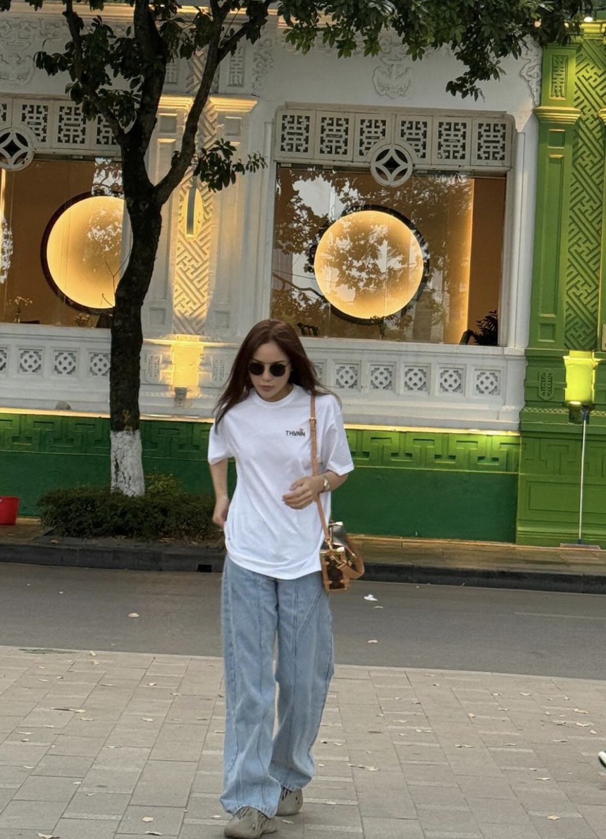 Diva Hồng Nhung 'khâm phục' Chi Pu, Vũ Khắc Tiệp tạm biệt dinh thự tiền tỷ - Ảnh 6.