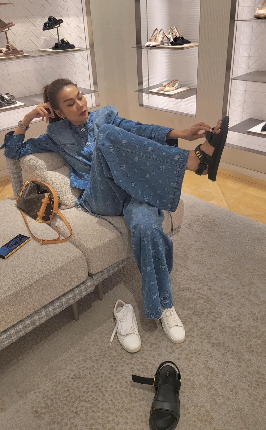 Thanh Hằng khoe ảnh shopping hậu đám cưới, Mỹ Tâm thông báo về tình hình sức khỏe - Ảnh 1.