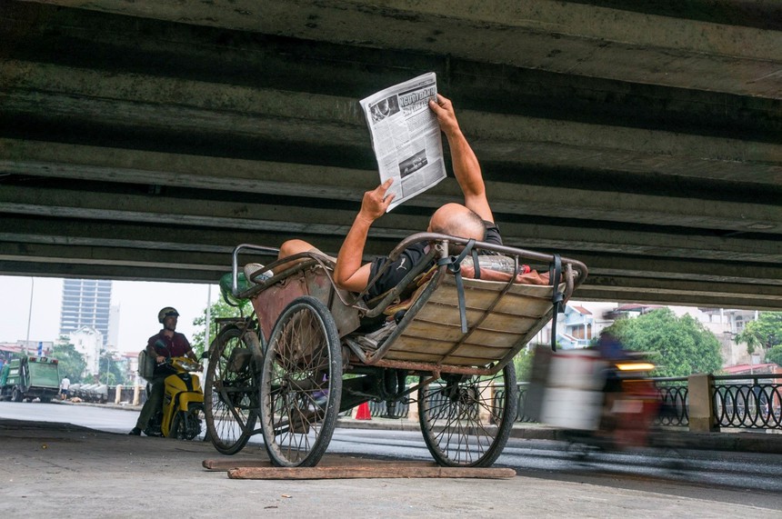 Cuộc đời sau ống kính: 10 năm, vẫn là ông Khỏe - Ảnh 1.