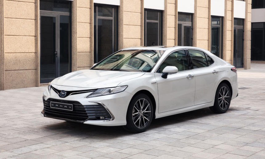 Tin xe hôm nay 28/10: Toyota Camry lướt rao bán lại với giá khó tin, Toyota Yaris Cross nhận hàng loạt ưu đãi - Ảnh 2.