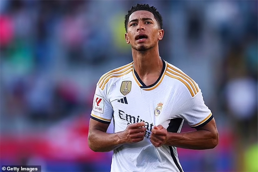 Jude Bellingham là vị vua trẻ tuổi ở Real Madrid, xứng danh Quả bóng vàng tương lai - Ảnh 2.