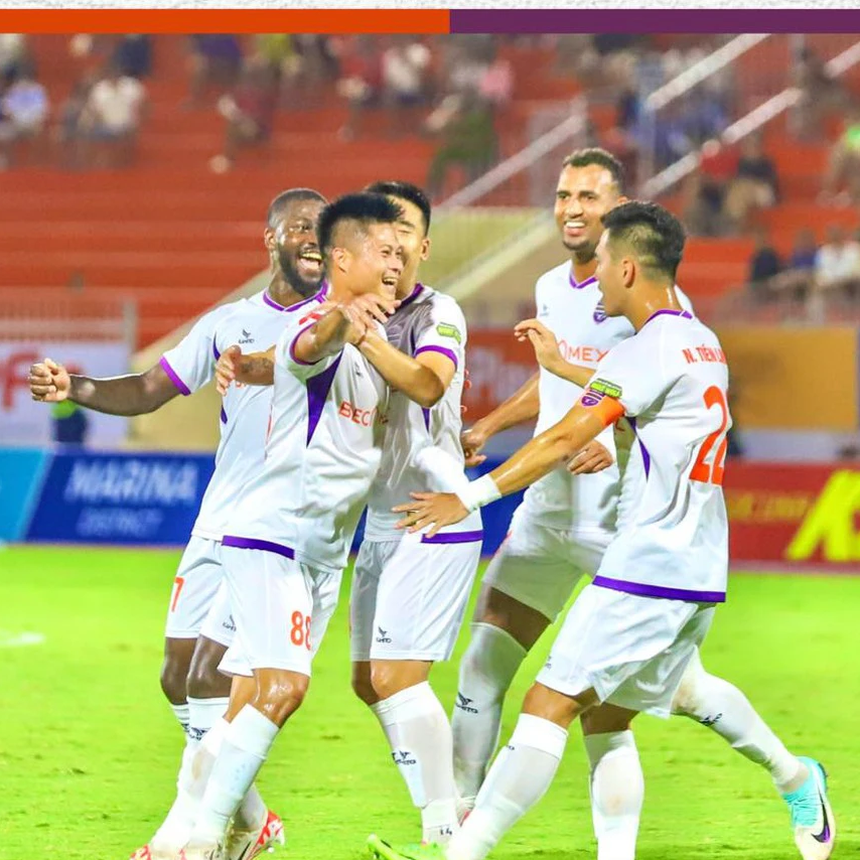 Chưa cần Ngọc Hải, HLV Lê Huỳnh Đức vẫn giúp Bình Dương "đổi vận" - Ảnh 1.