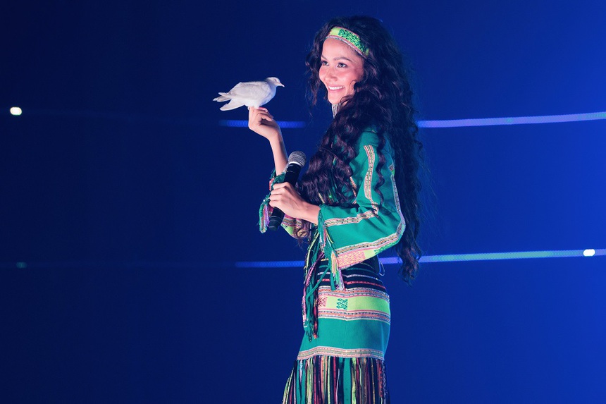 Khán giả đánh giá 5 tiết mục solo tại ‘Chị đẹp đạp gió rẽ sóng’: Thu Phương xuất sắc, Lệ Quyên hay nhưng ‘nhàm’ - Ảnh 5.