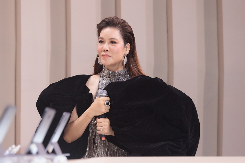 Khán giả đánh giá 5 tiết mục solo tại ‘Chị đẹp đạp gió rẽ sóng’: Thu Phương xuất sắc, Lệ Quyên hay nhưng ‘nhàm’ - Ảnh 11.