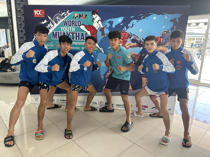 Nguyễn Trần Duy Nhất cùng học trò giành chiến thắng liên tiếp trước các đối thủ châu Âu tại giải vô địch thế giới - Ảnh 5.