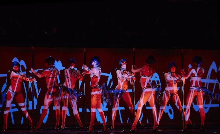 Lisa Blackpink đã mặc gì khi trình diễn 'Crazy Horse Paris'? - Ảnh 4.