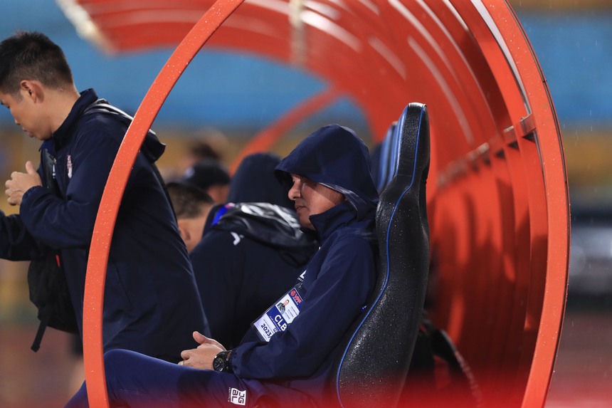 Hà Nội FC tiến thoái lưỡng nan - Ảnh 2.