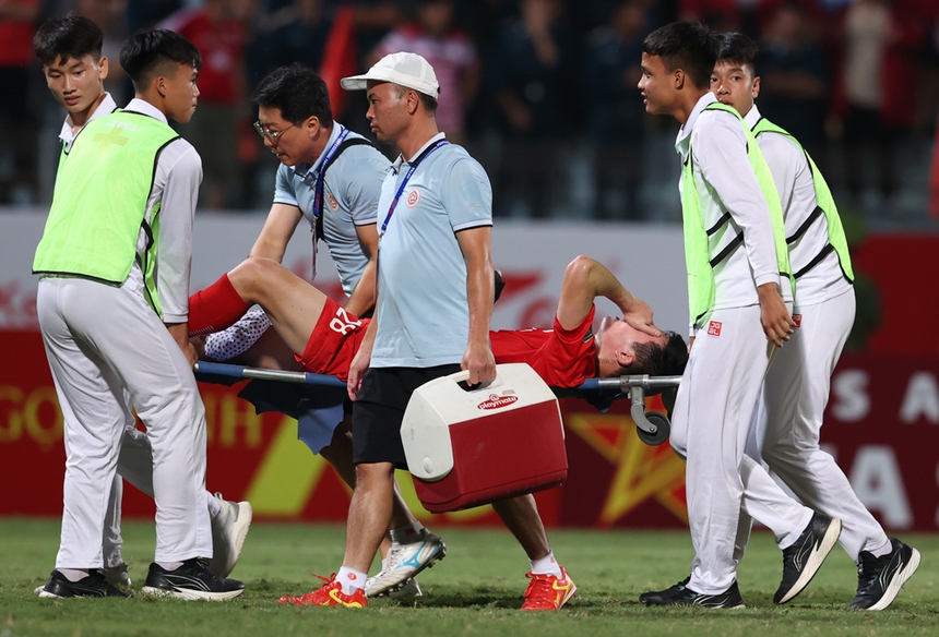 Bình luận: HLV Troussier và mối lo có thật - Ảnh 1.