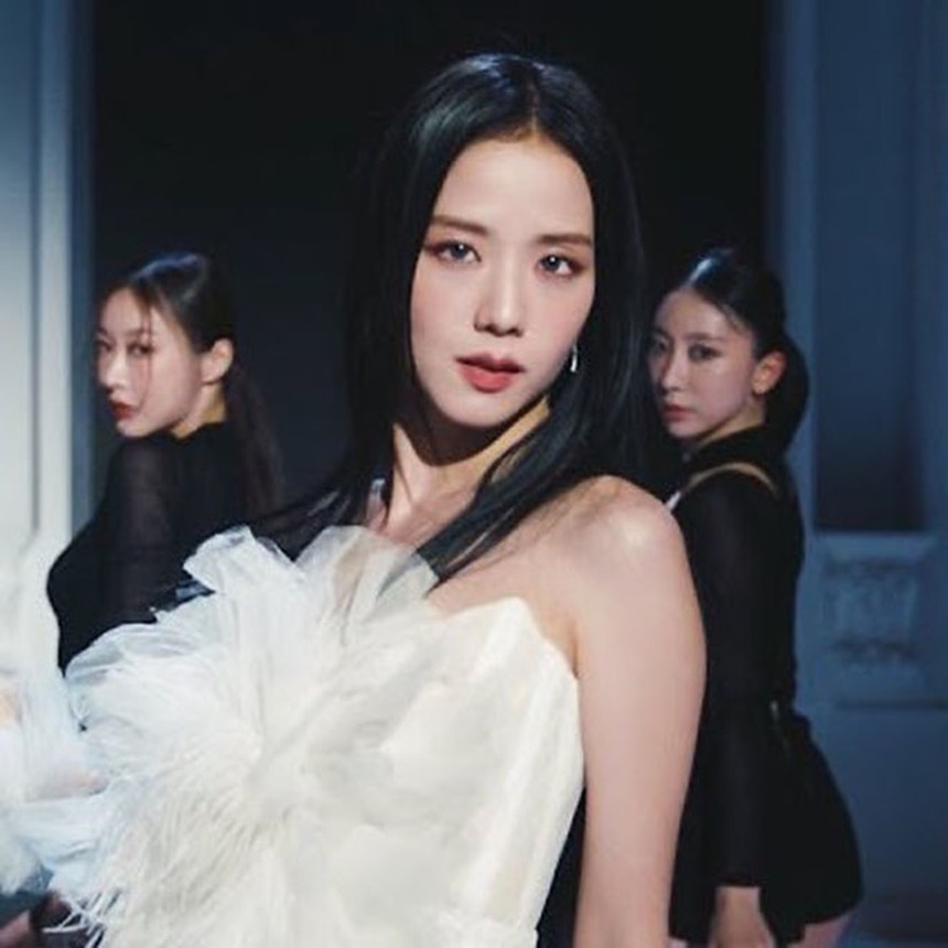 Lisa và Jisoo Blackpink là nghệ sĩ solo K-pop có bài hát được xem nhiều nhất trên TikTok - Ảnh 8.