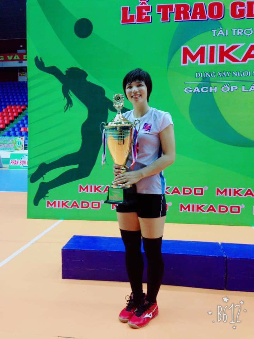 Ba ‘cây trường sinh’ của bóng chuyền Việt Nam thiết lập kỷ lục ở mùa giải này khiến CĐV thán phục - Ảnh 3.