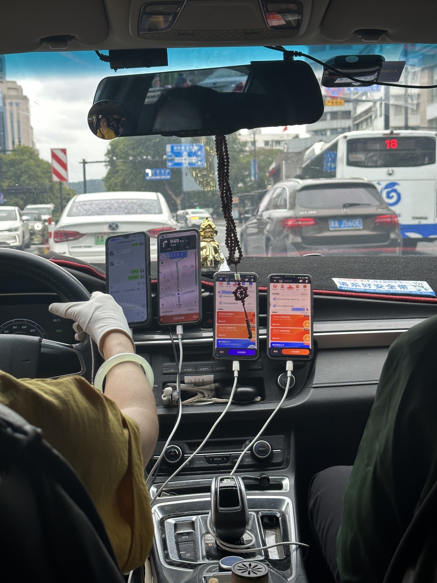 Thư Hàng Châu: Chuyện kể từ những chuyến đi - Ảnh 1. Thư Hàng Châu: Chuyện kể từ những chuyến đi - Ảnh 1.