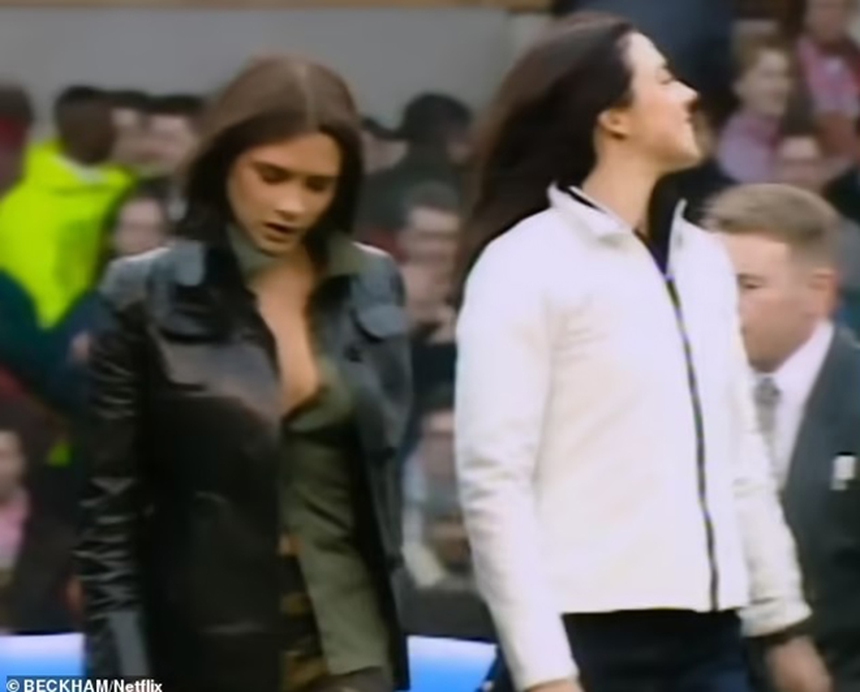 Mẹ David Beckham giờ mới tiết lộ bà buộc phải can thiệp khi con trai bắt đầu hẹn hò Victoria - Ảnh 4. Mẹ David Beckham giờ mới tiết lộ bà buộc phải can thiệp khi con trai bắt đầu hẹn hò Victoria - Ảnh 4.