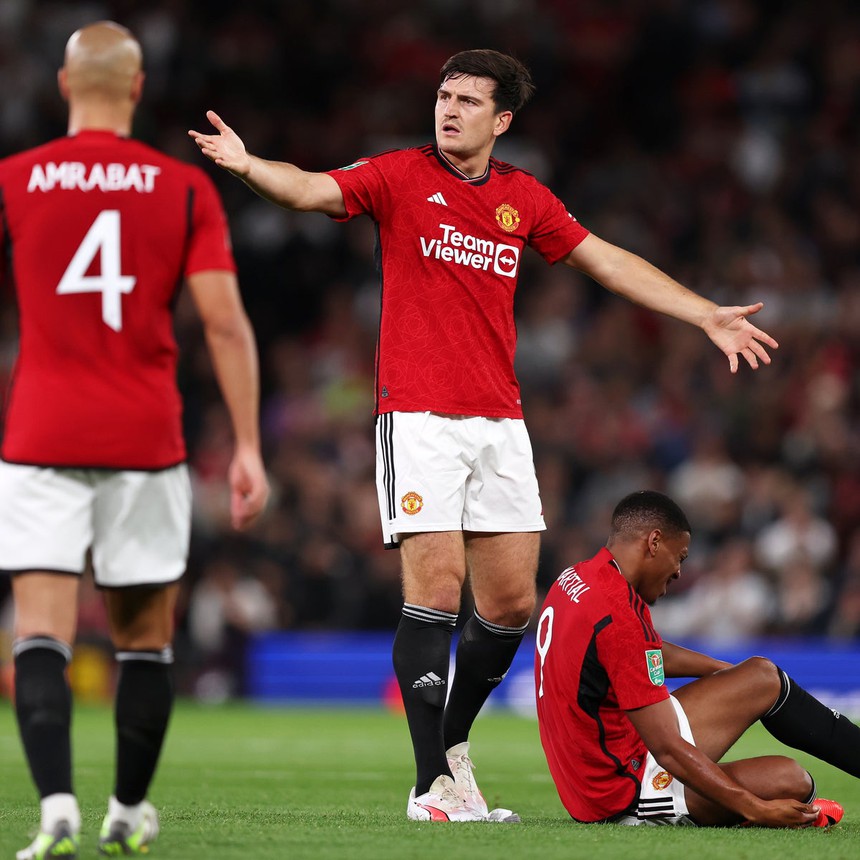 Tin bóng đá MU 4/10: Ten Hag nói Onana có thể trở thành thủ môn xuất sắc nhất thế giới - Ảnh 2.