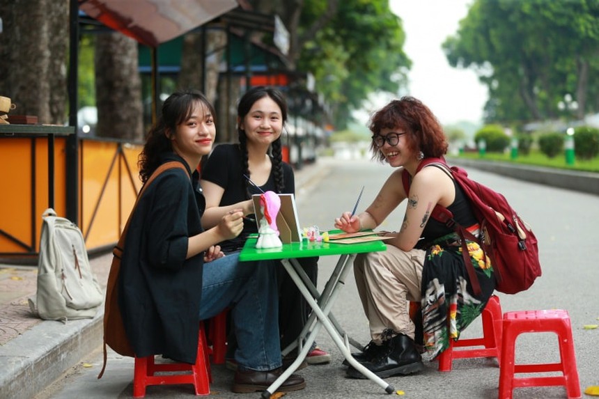 Đề cử Giải Bùi Xuân Phái - Vì tình yêu Hà Nội lần 16 - 2023: Dấu mốc lịch sử từ không gian sáng tạo tại công viên Thống Nhất - Ảnh 4.