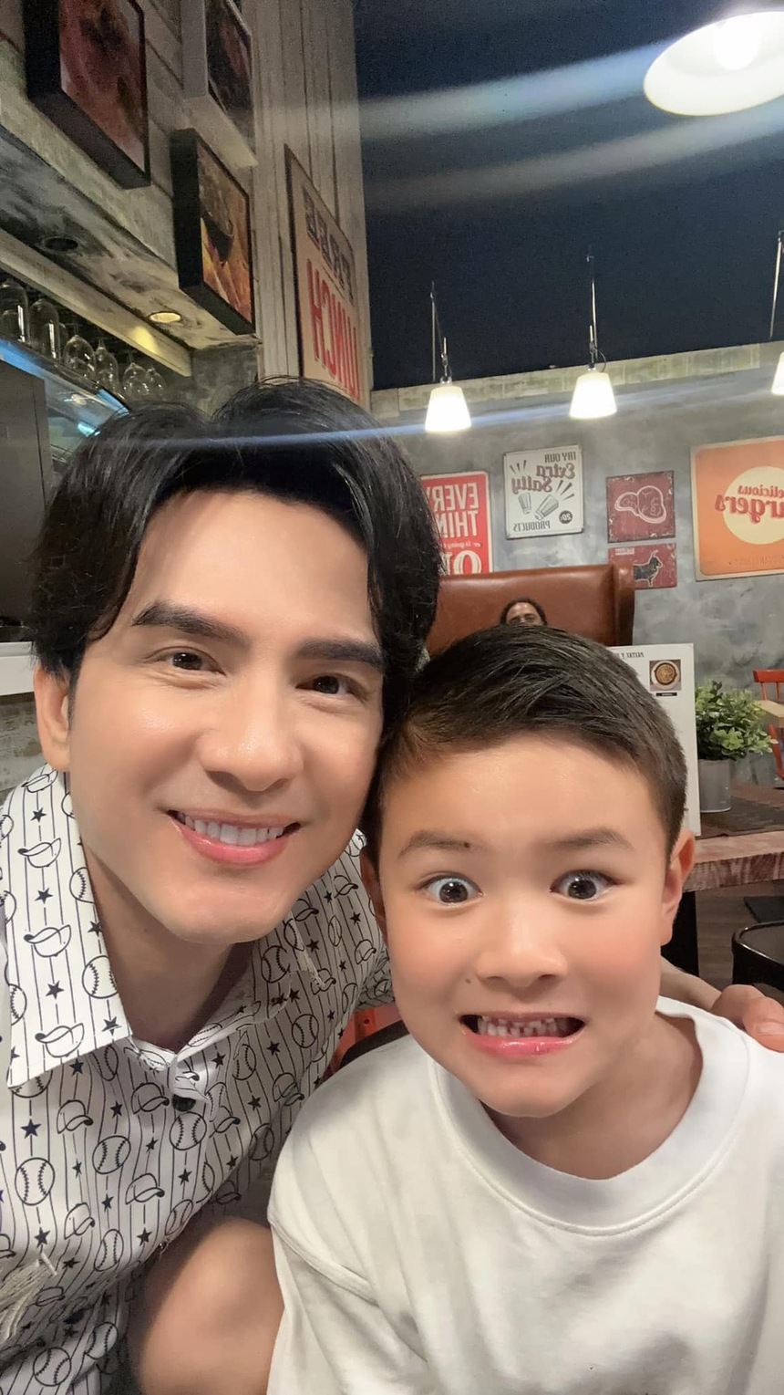 Sao Việt 5/10: Đan Trường không muốn con trai theo nghệ thuật, Như Quỳnh lộ ảnh hiếm siêu xinh - Ảnh 2. Sao Việt 5/10: Đan Trường không muốn con trai theo nghệ thuật, Như Quỳnh lộ ảnh hiếm siêu xinh - Ảnh 2.