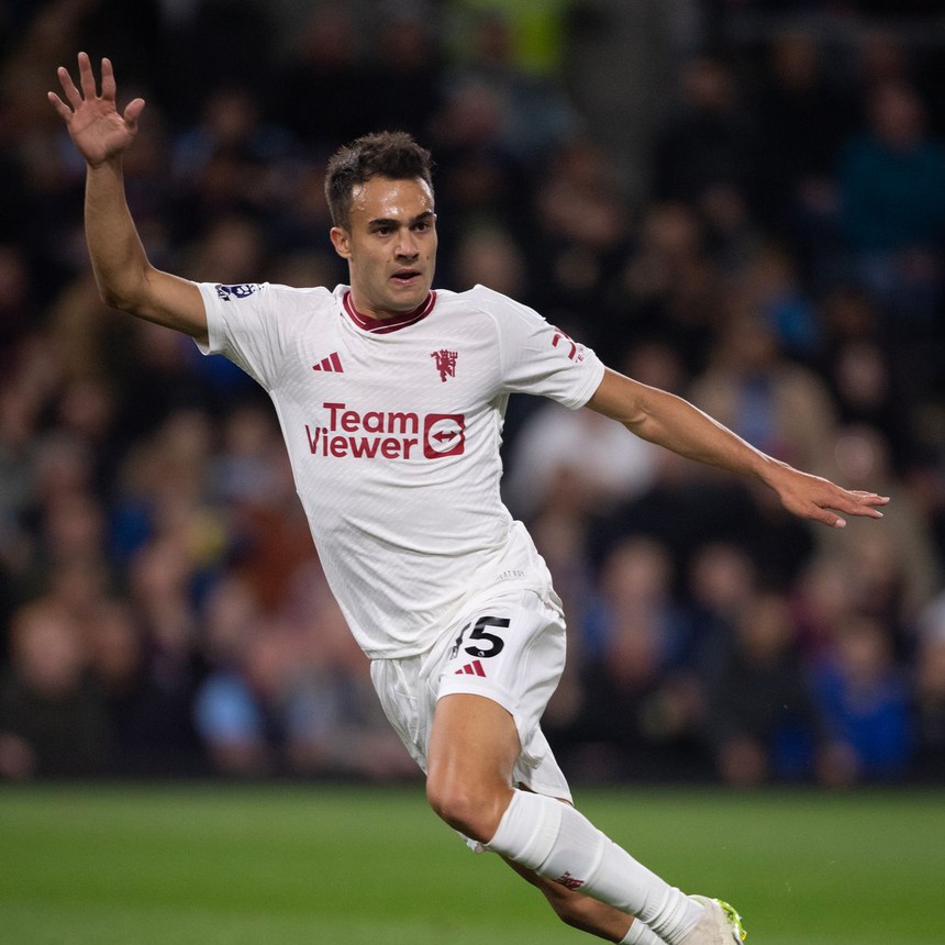 Tin bóng đá MU 5/10: MU không xem xét sa thải Ten Hag, mạo hiểm với Reguilon - Ảnh 3. Tin bóng đá MU 5/10: MU không xem xét sa thải Ten Hag, mạo hiểm với Reguilon - Ảnh 3.