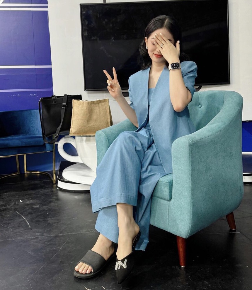 Sao Việt 5/10: Đan Trường không muốn con trai theo nghệ thuật, Như Quỳnh lộ ảnh hiếm siêu xinh - Ảnh 5. Sao Việt 5/10: Đan Trường không muốn con trai theo nghệ thuật, Như Quỳnh lộ ảnh hiếm siêu xinh - Ảnh 5.