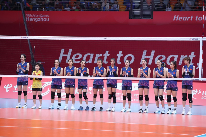 TRỰC TIẾP bóng chuyền nữ Việt Nam vs Nhật Bản hôm nay: Nhật Bản thắng nghẹt thở set 1 - Ảnh 4.