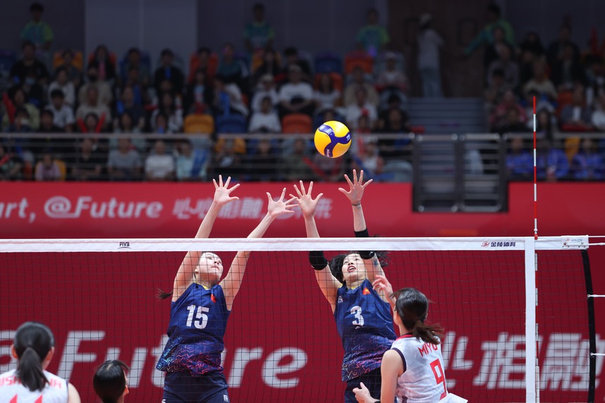 Kết quả bóng chuyền nữ Việt Nam vs Nhật Bản hôm nay: Nỗ lực bất thành của Thanh Thúy và các đồng đội - Ảnh 7.