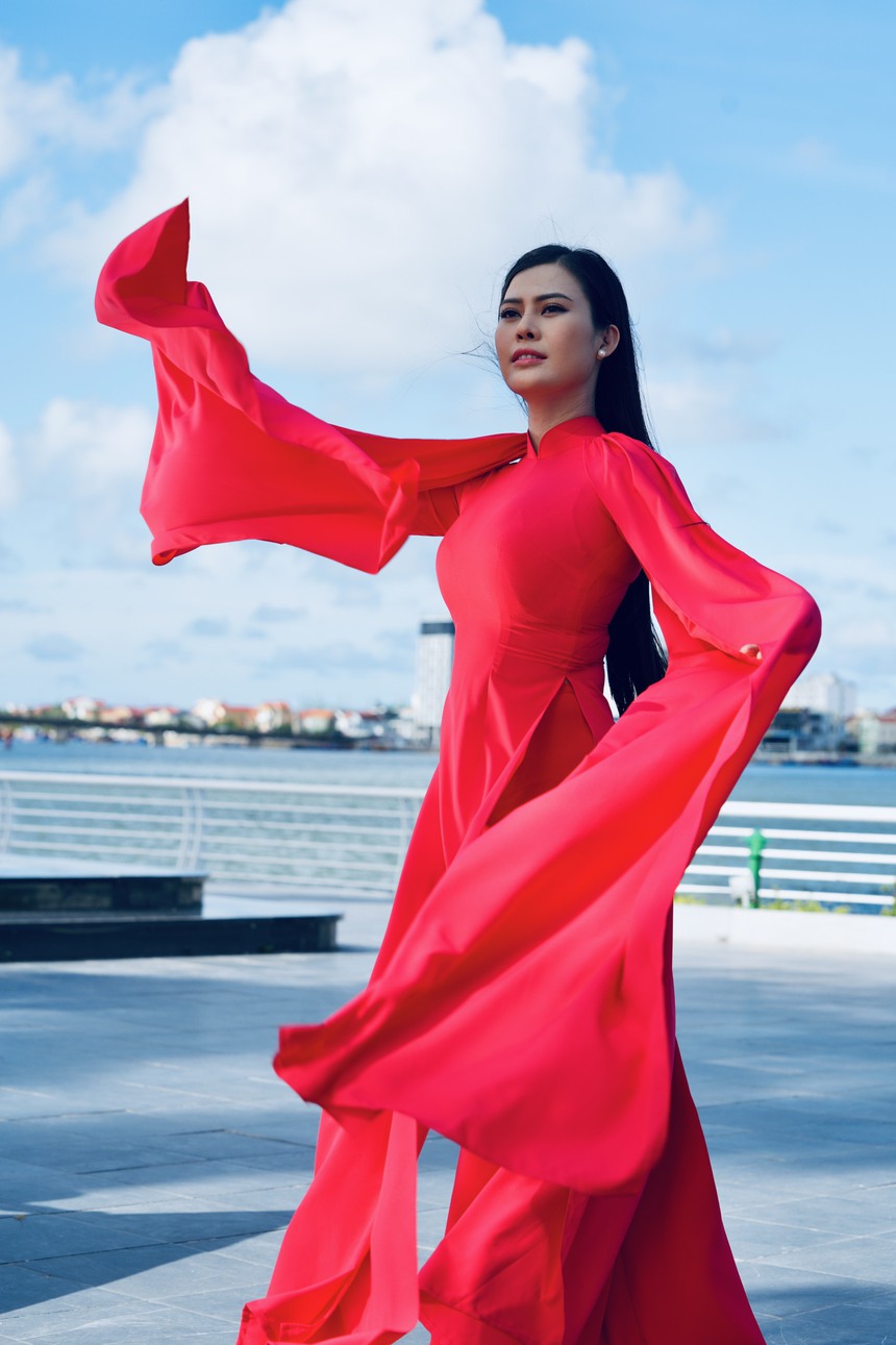 Thi Phượng hát ‘tỉnh ca’, ra mắt MV về quê hương ‘Quảng Bình quê ta ơi’ - Ảnh 6.