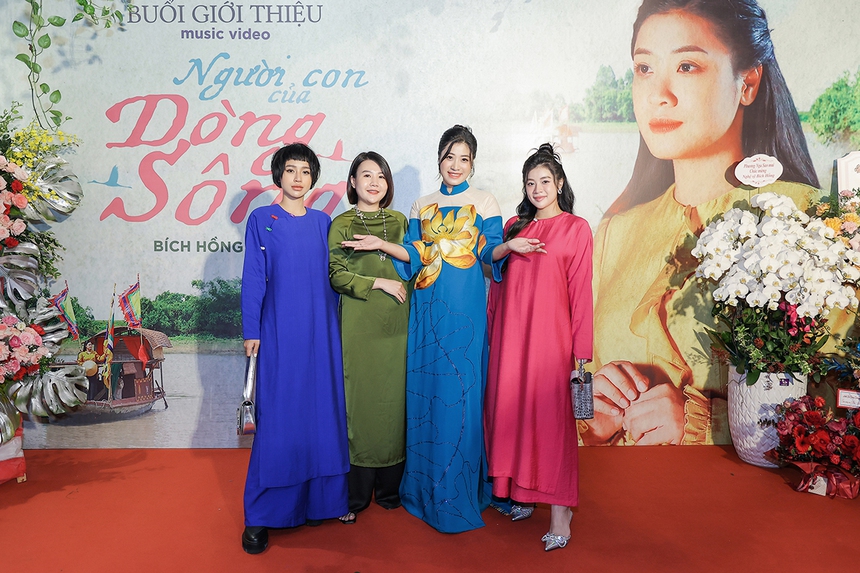 Hồi tưởng ký ức về Hà Nội bên sông Hồng qua MV mới của ca sĩ Bích Hồng - Ảnh 6.