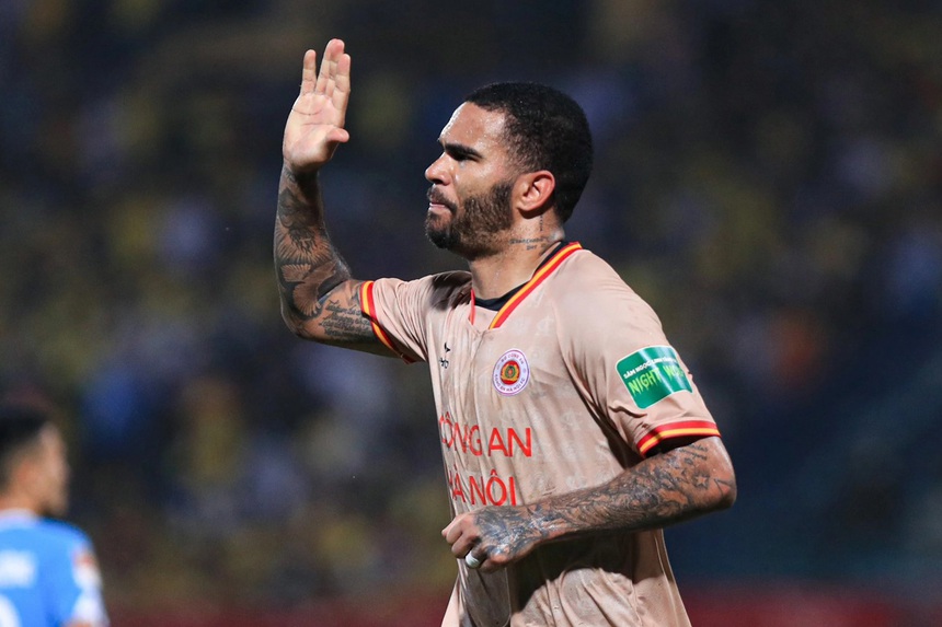 Chuyển nhượng V-League 7/10: SLNA chiêu mộ ngoại binh giá 1 tỷ đồng, Khánh Hòa chốt xong cựu sao Leicester - Ảnh 4.