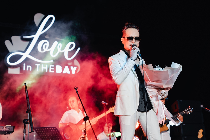 Vợ chồng Jimmii Nguyễn – Ngọc Phạm mang tình khúc thập niên 90 đến minishow Love in the Bay - Ảnh 2. Vợ chồng Jimmii Nguyễn – Ngọc Phạm mang tình khúc thập niên 90 đến minishow Love in the Bay - Ảnh 2.