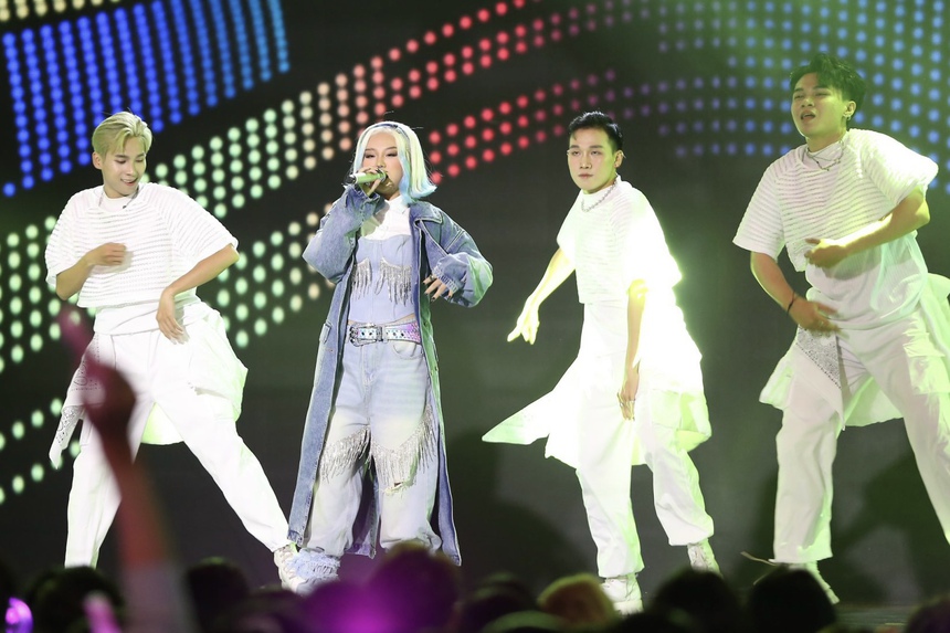 Vietnam Idol 2023: Mỹ Tâm tặng hit cho Lâm Phúc, ban giám khảo cứu thí sinh - Ảnh 5.