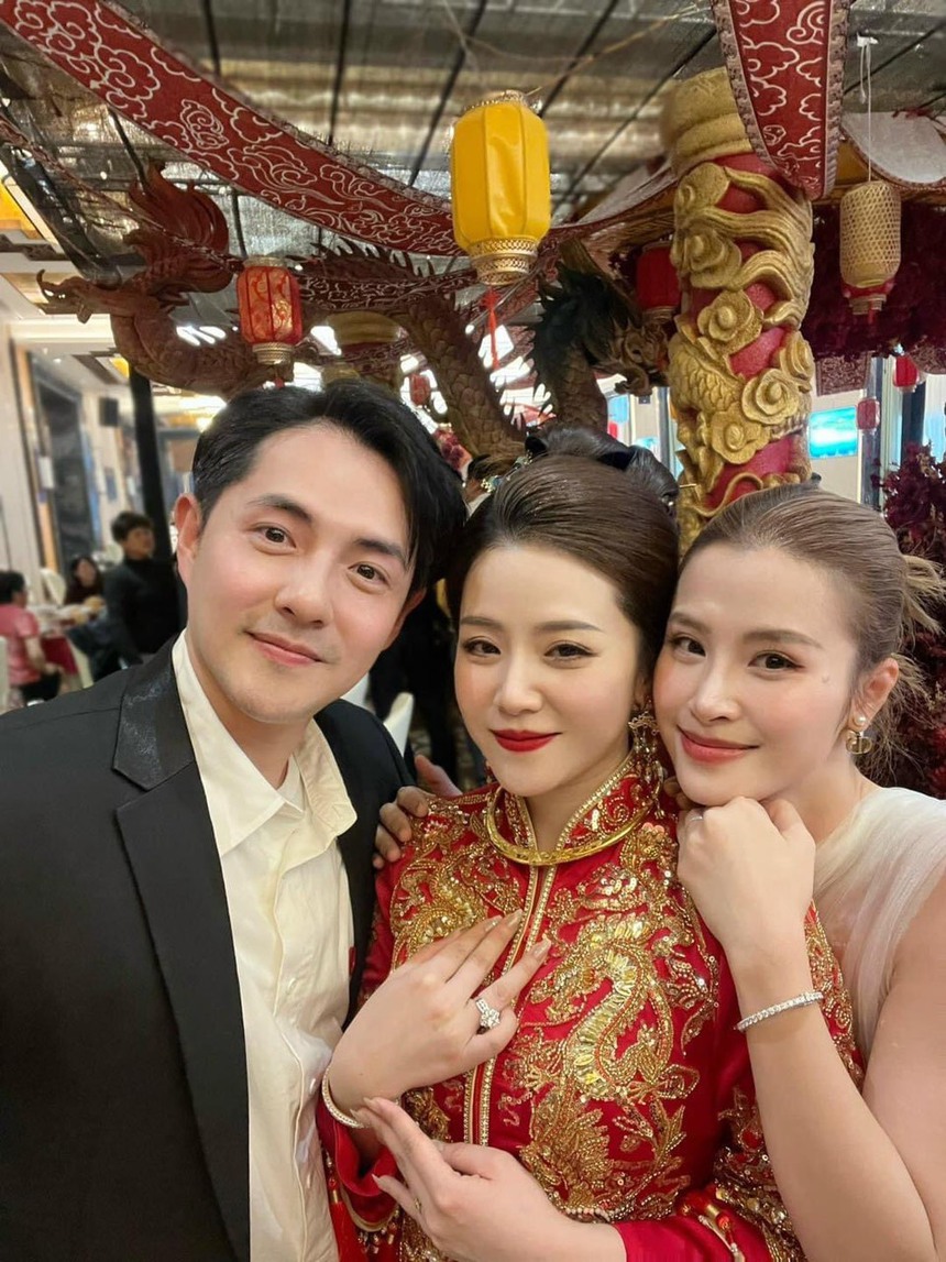 Sao Việt 8/10: Hải Tú lấp ló trong tiệc kỉ niệm của Sơn Tùng, Doãn Hải My bốc lửa khi diện đồ bơi đôi với Đoàn Văn Hậu - Ảnh 4. Sao Việt 8/10: Hải Tú lấp ló trong tiệc kỉ niệm của Sơn Tùng, Doãn Hải My bốc lửa khi diện đồ bơi đôi với Đoàn Văn Hậu - Ảnh 4.