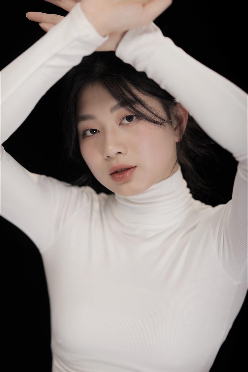 Ngôi sao 'trong tim có nắng' giúp bóng chuyền nữ Việt Nam ngược dòng trước Hàn Quốc sang Thái Lan thi đấu - Ảnh 4.