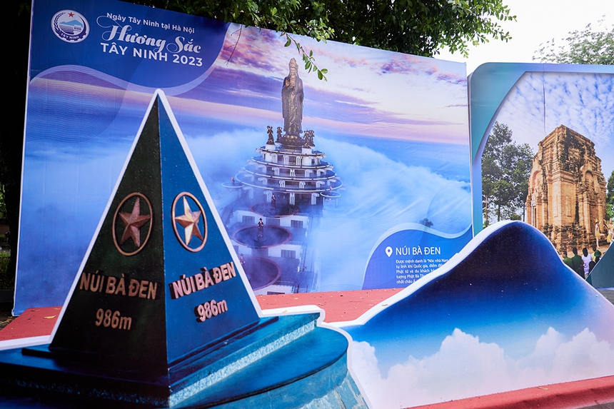 Chính thức Khai mạc 'Ngày Tây Ninh tại Hà Nội' - Ảnh 2.