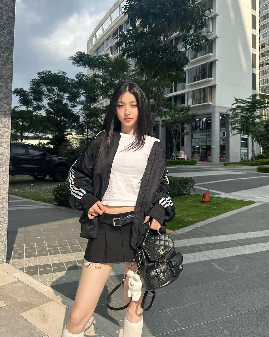 "Nữ thần" Bâu Krysie tôn eo thon với những bản phối thời trang hút mắt - Ảnh 5.