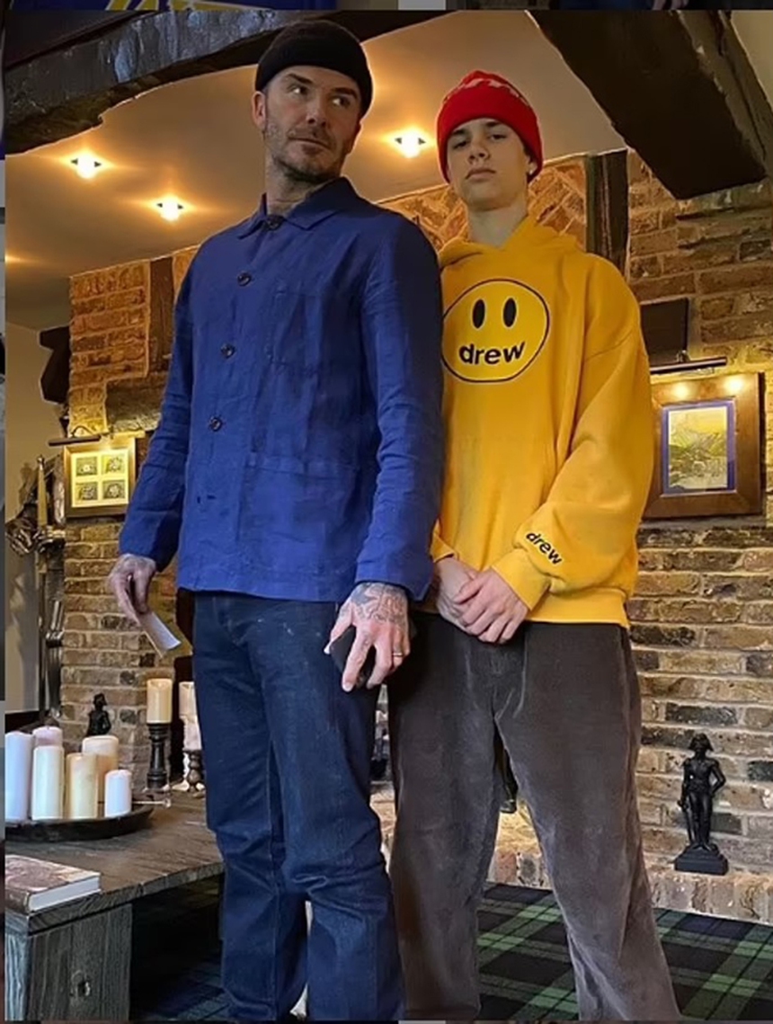 Bên trong 'nhà kho' Cotswold trị giá 356,4 tỷ đồng của vợ chồng Beckham có gì? - Ảnh 25.