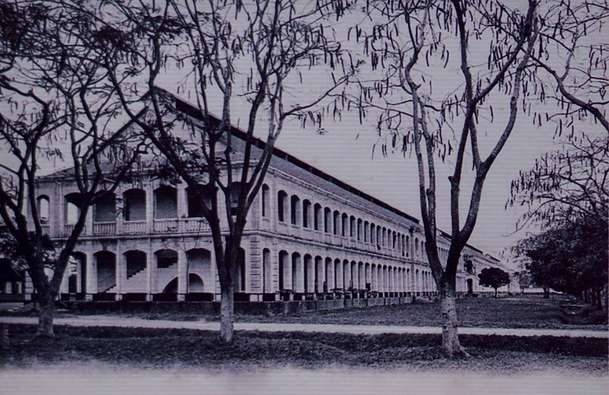 Xem triển lãm 'Thành xưa phố cũ': Khi Hà Nội 'thay da đổi thịt' theo thời gian - Ảnh 4. Xem triển lãm 'Thành xưa phố cũ': Khi Hà Nội 'thay da đổi thịt' theo thời gian - Ảnh 4.