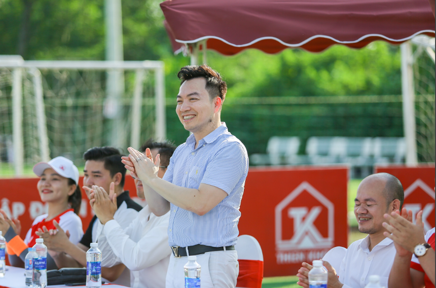 Giải Bóng đá nữ Thiên Khôi hướng đến ngày phụ nữ Việt Nam 20/10 - Ảnh 1. Giải Bóng đá nữ Thiên Khôi hướng đến ngày phụ nữ Việt Nam 20/10 - Ảnh 1.