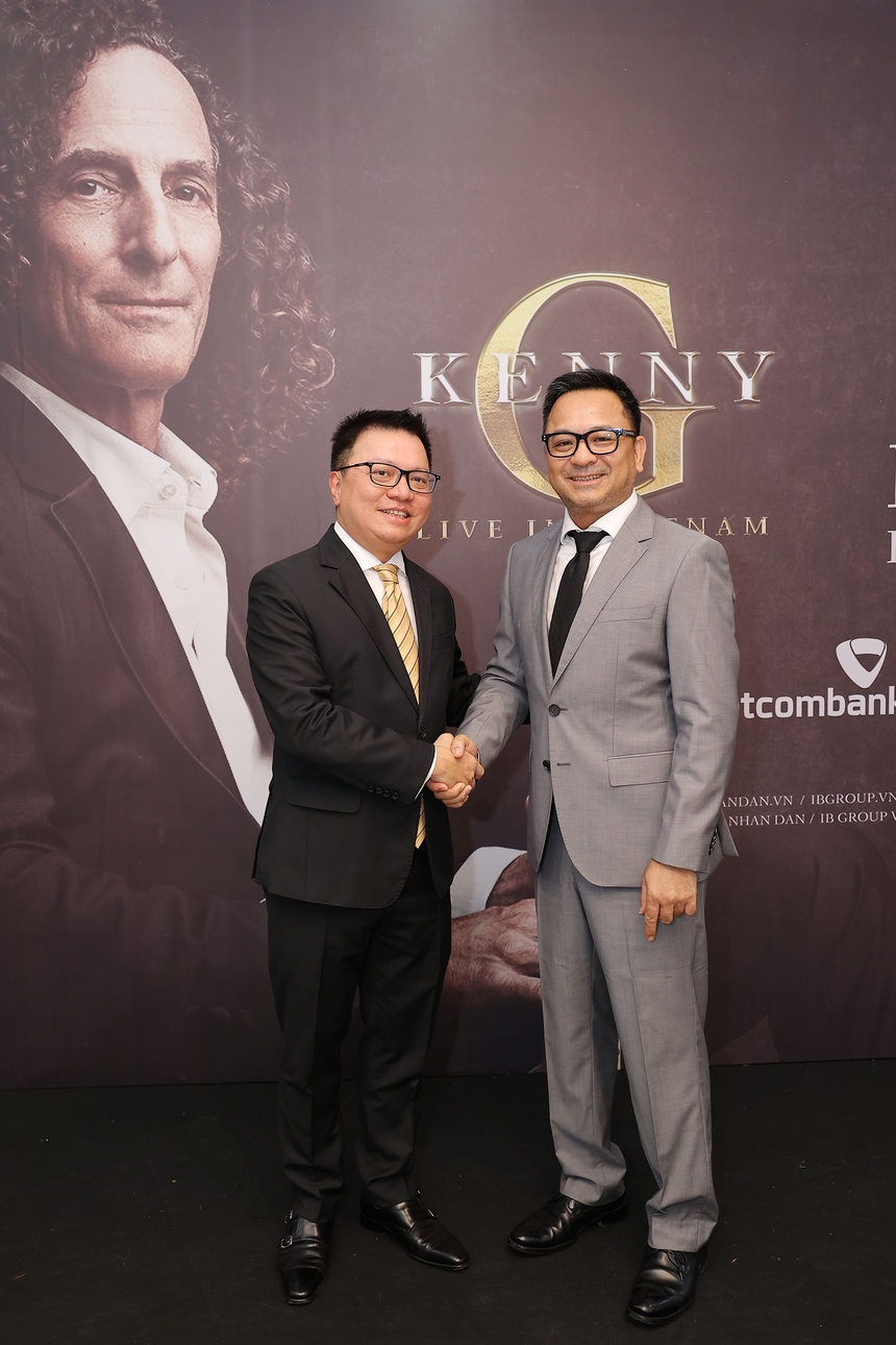 Kenny G trở lại Việt Nam với đêm nhạc thiện nguyện - Ảnh 1. Kenny G trở lại Việt Nam với đêm nhạc thiện nguyện - Ảnh 1.