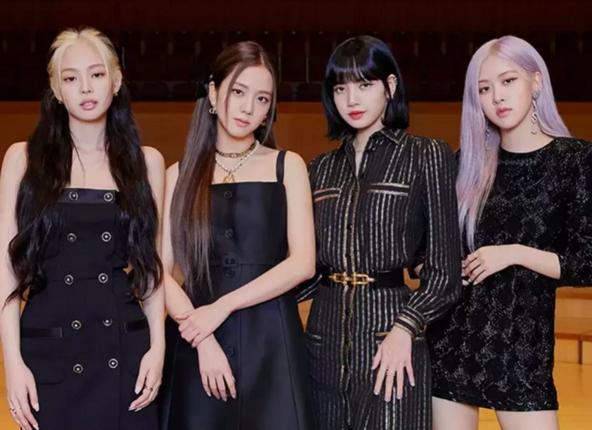 Netizen xôn xao Lisa Blackpink dường như có điều bất mãn với Jennie - Ảnh 8.