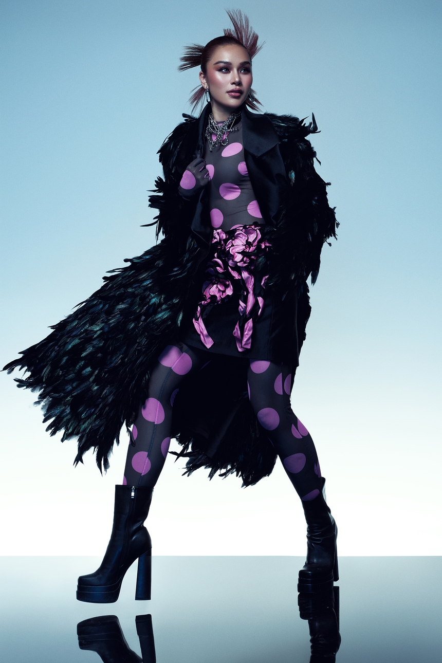 Quán quân The New Mentor Lê Thu Trang ấn tượng với loạt thiết kế độc đáo của Đỗ Mạnh Cường - Ảnh 10.