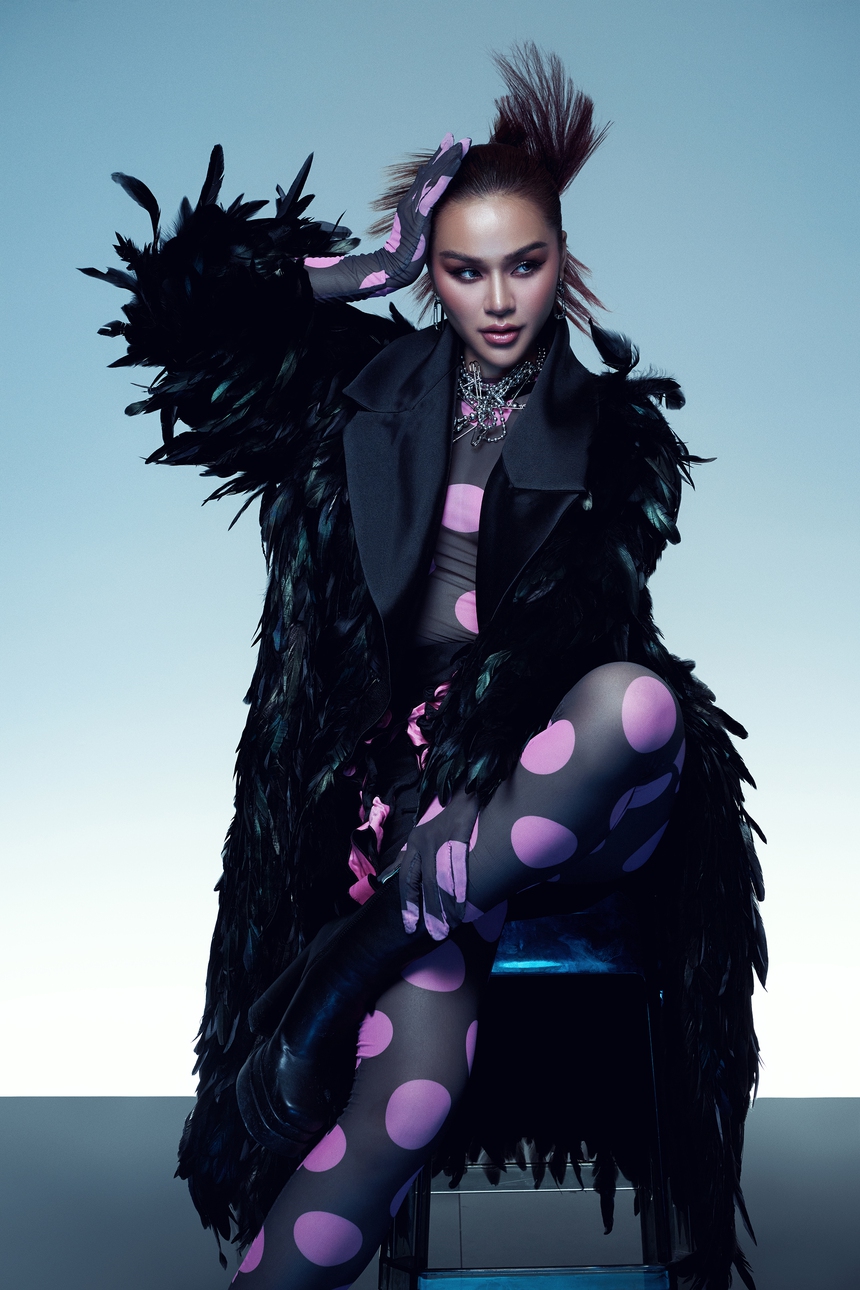 Quán quân The New Mentor Lê Thu Trang ấn tượng với loạt thiết kế độc đáo của Đỗ Mạnh Cường - Ảnh 11.