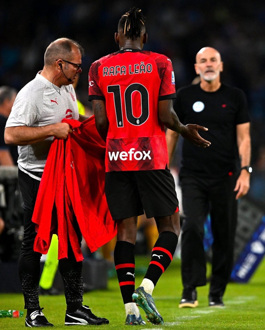 AC Milan: Điều gì đang xảy ra với Leao? - Ảnh 1.