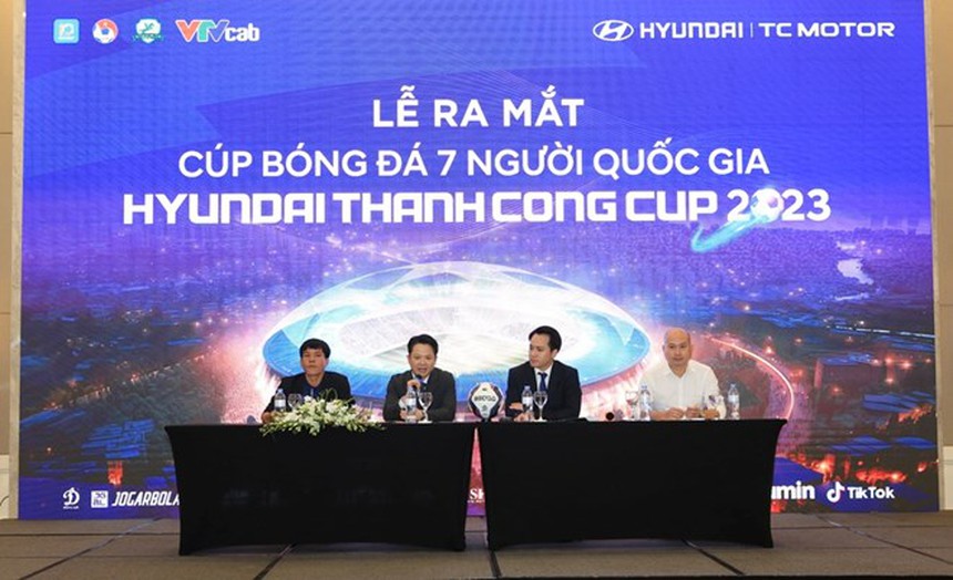 Khởi tranh Cúp bóng đá 7 người quốc gia 2023 - Ảnh 1.