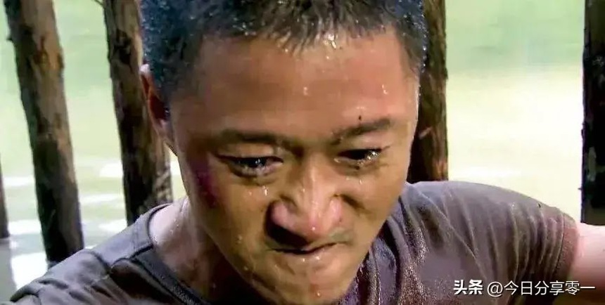 Con đường trở thành siêu sao của Ngô Kinh, từng 'gây bão' với loạt phim 'Chiến lang' - Ảnh 7. Con đường trở thành siêu sao của Ngô Kinh, từng 'gây bão' với loạt phim 'Chiến lang' - Ảnh 7.