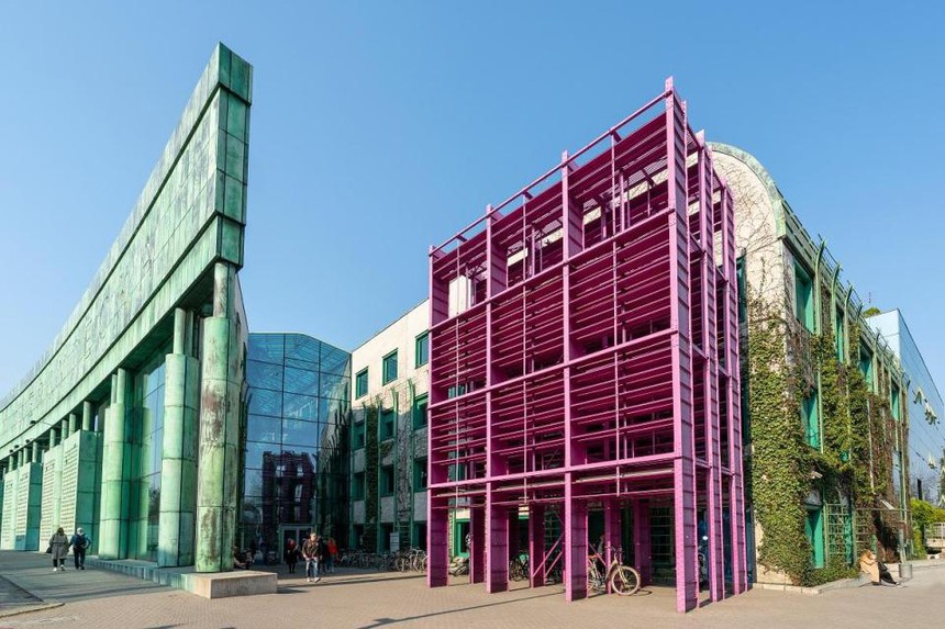 Nhiều cuốn sách hiếm từ thế kỷ XIX 'biến mất' khỏi thư viện Ba Lan - Ảnh 1. Nhiều cuốn sách hiếm từ thế kỷ XIX 'biến mất' khỏi thư viện Ba Lan - Ảnh 1.