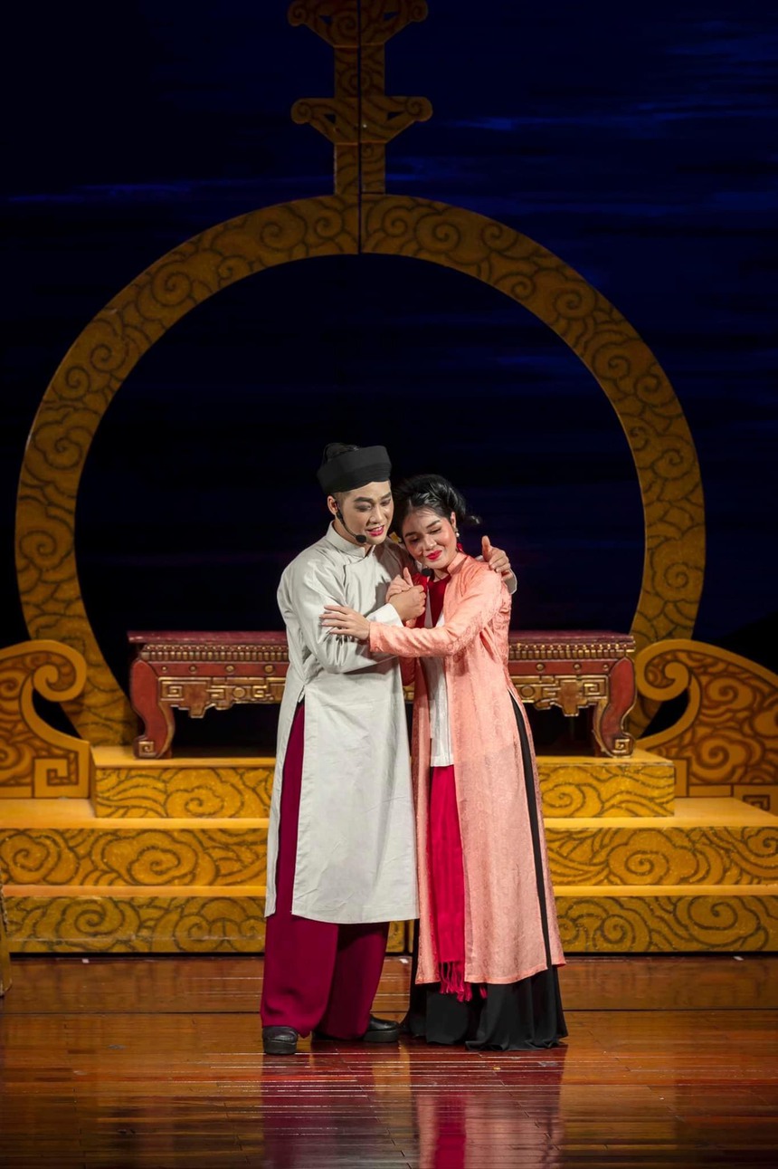 Nhà hát Chèo Hà Nội ra mắt vở diễn "Cung thương một khúc..." - Ảnh 1.