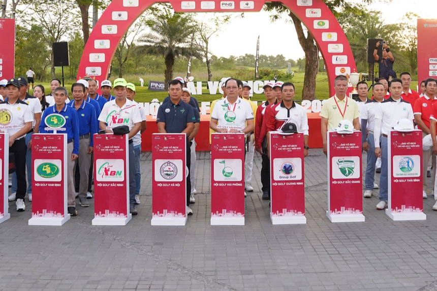 350 triệu đồng nâng bước trẻ em đến trường từ giải golf  - Ảnh 2.