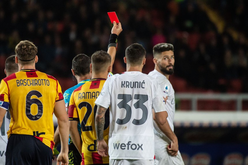 Milan liên tục mất điểm: “Harakiri Milan” - Ảnh 1.