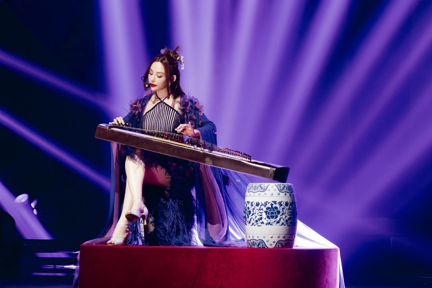 ‘Chị đẹp đạp gió rẽ sóng’ tập 3: Chia nhóm đầy bất ngờ, 30 Chị đẹp thử sức với các ca khúc giới trẻ - Ảnh 3.