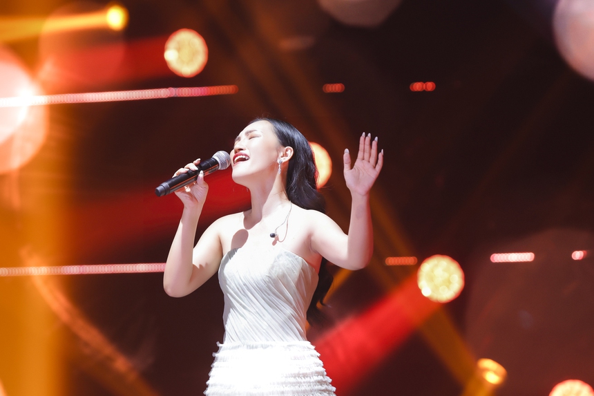 ‘Chị đẹp đạp gió rẽ sóng’ tập 3: Chia nhóm đầy bất ngờ, 30 Chị đẹp thử sức với các ca khúc giới trẻ - Ảnh 5.