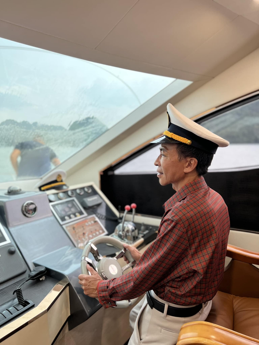 Ca sĩ Việt Hoàn thông báo 'đường ai nấy đi' với bà xã kém 18 tuổi - Ảnh 1.