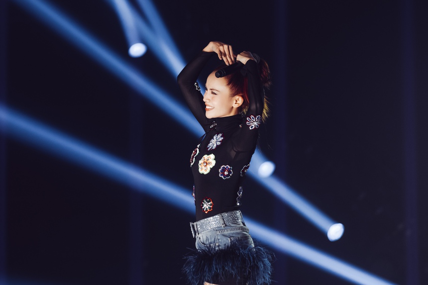 ‘Chị đẹp đạp gió rẽ sóng’ tập 3: Chia nhóm đầy bất ngờ, 30 Chị đẹp thử sức với các ca khúc giới trẻ - Ảnh 11.